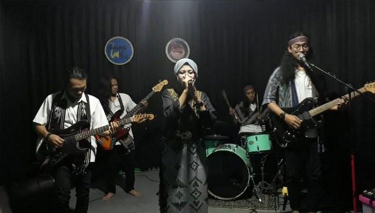 UKM Musik Gaung 193 ikut serta dalam lomba Band Competition FARMASI CUP 2022 di Fakultas Farmasi Universitas Gadjah Mada (UGM). (FOTO: AJP TIMES Indonesia)