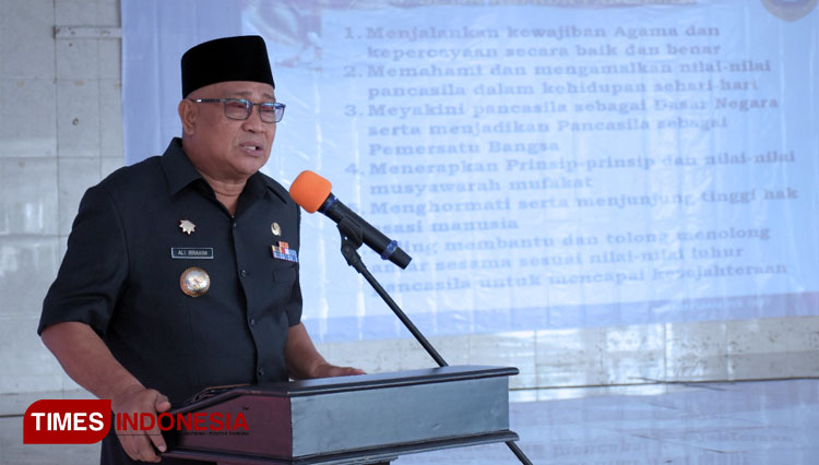 Wali Kota Tidore Kepulauan Capt. Ali Ibrahim (FOTO: Harianto/TIMES Indonesia)
