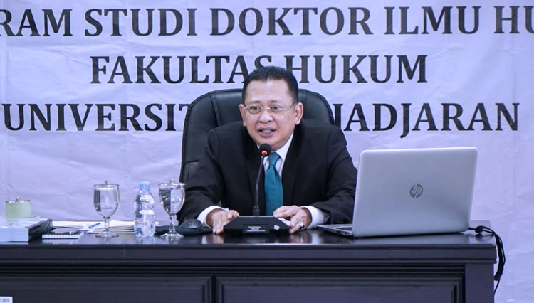 Ketua MPR RI Lolos Memuaskan Ujian Tertutup Program Studi Doktor Ilmu Hukum Unpad