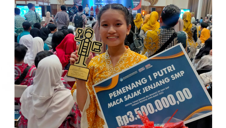 Jessica Purboyo Kembali Pertahankan Juara 1 Festival Tunas Bahasa Ibu 2022