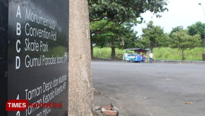 Zonasi lapak PKL di Simpang Lima Gumul
