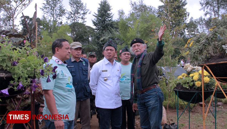 Dadang-Supriatna-19.jpg