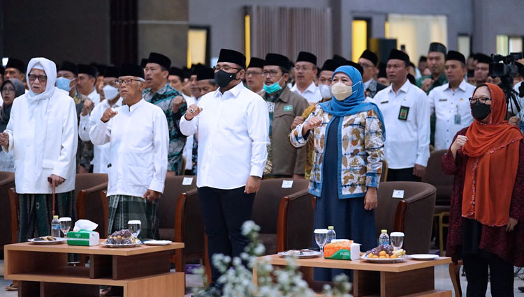 Gubernur-Khofifah-b.jpg