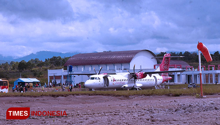 Armada maskapai penerbangan Susi Air parkir di Bandara Atung Bungsu Kota Pagar Alam.  (FOTO: Asnadi/TIMES Indonesia)