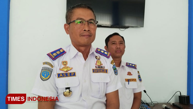 Kadishub Kota Banjar saat memberikan keterangan terkait persiapan pantauan Lalin melalui ATCS. (Foto: Susi/TIMES Indonesia)
