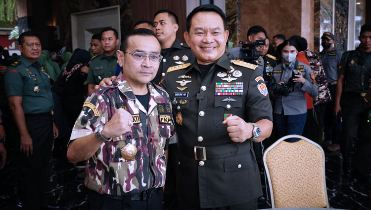 Ketua Umum GM FKPPI Dwi Rianta Soerbakti disela-sela menghadiri acara Hari Juang TNI AD ke-77 di Mabesad, Jakarta. (Foto: GM FKPPI)