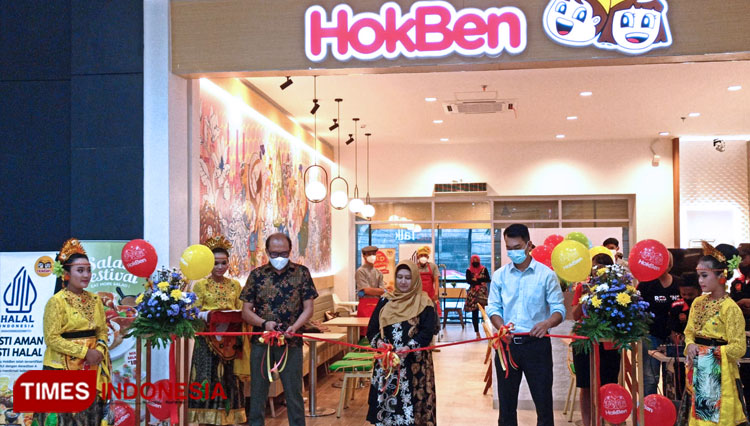 Pembukaan gerai pertama HokBen di Kabupaten Jember yang berlokasi di Jember Roxy Square. (Foto: Siti Nur Faizah/TIMES Indonesia)