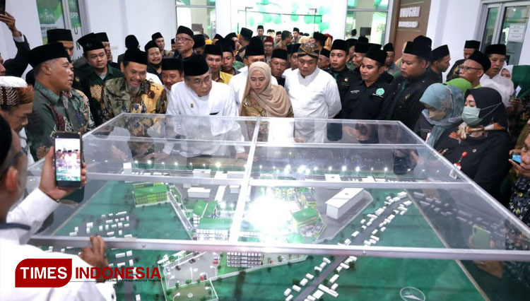 Ketum PBNU: KH. Yahaya Cholil Staquf meresmikan Gedung KH. Hasyim Asy'ari Kampus Universitas Nahdlatul Ulama Sunan Giri (UNUGIRI) Bojonegoro, Selasa, 13 Desember 2022. (FOTO: AJP TIMES Indonesia)