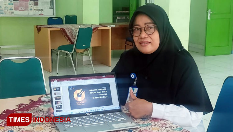 Sukses Optimalkan Kader Kesehatan, Widiastuti Dinobatkan sebagai Tenaga Kesehatan Teladan Nasional 2022