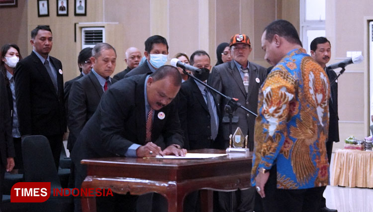 M-Nabil-di-Balai-Kota-Among-Tani-2.jpg
