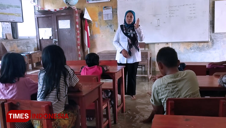 Siswa-siswi-SDN-I-Cangkring-Indramayu-2.jpg