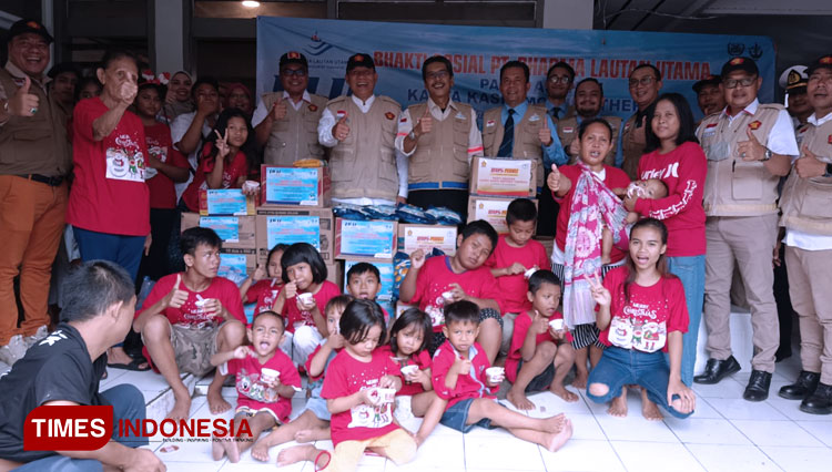 Sambut Momen Natal, PT DLU Berbagi Kasih Bersama Anak-anak Panti Asuhan Mother Theresa 