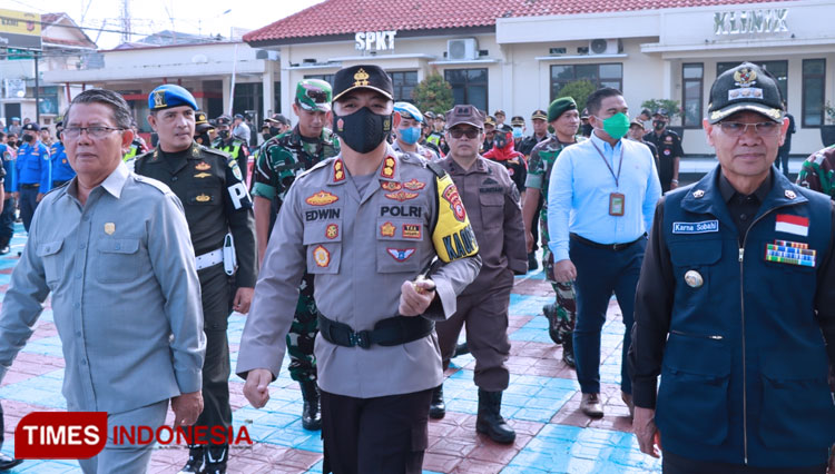 Polres Majalengka menggelar apel gelar pasukan Operasi Lilin Lodaya 2022. (FOTO: Jaja Sumarja/TIMES Indonesia)