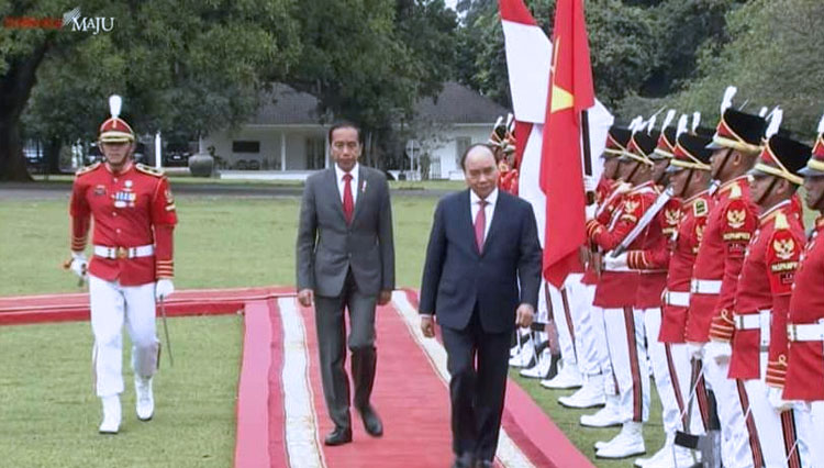 Presiden Jokowi (Joko Widodo) mengadakan pertemuan bilateral Presiden Vietnam Nguyen Xuan Phuc. (FOTO: Setkab RI)