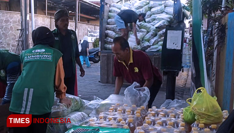 Pemprov-Jatim-menggelontorkan-beras.jpg