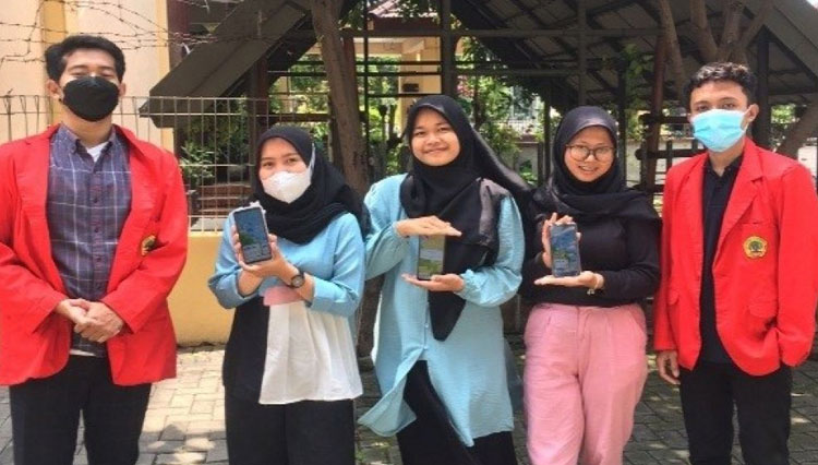 Mahasiswa UNTAG Ajak Pemuda Mengunduh Aplikasi Oky. (FOTO: AJP TIMES Indonesia)