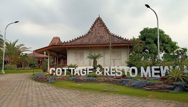 cottage.jpg