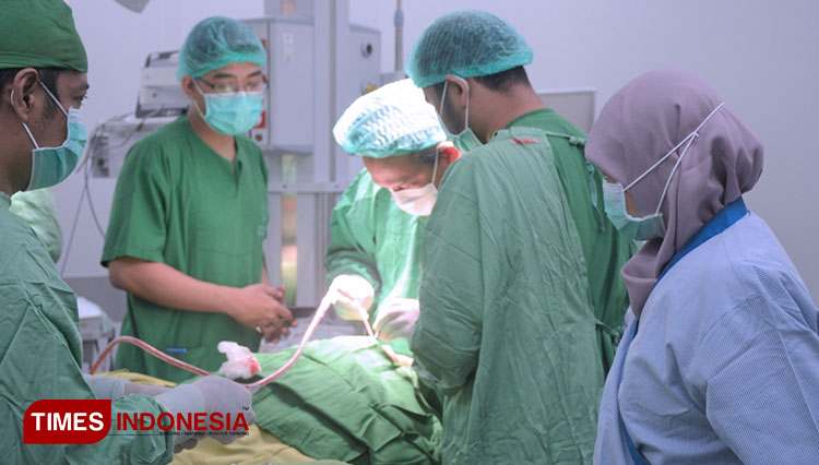 Suasana operasi bibir sumbing dan langit-langit secara gratis di RSUD Sleman. (FOTO: Fajar Rianto/TIMES Indonesia)