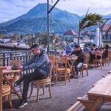 4 Comfortable Cafés in Malang Offer a Low Price of Foods and Drinks