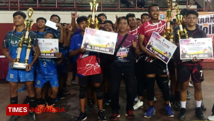 Kejuaraan-bola-voli-pelajar-SMA-dan-SMP-se-Ponorogo-a.jpg
