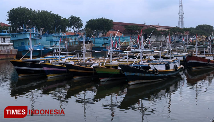 Cuaca Ekstrem, Kapal Penumpang ke Pulau Gili Ketapang Probolinggo Tak Beroperasi