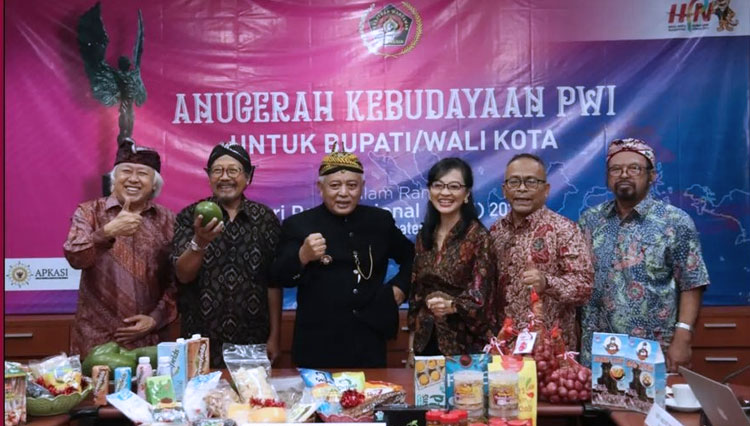 Inovasi pangan berbasis kearifan lokal membawa Bupati Malang meraih Abyakta Trophy