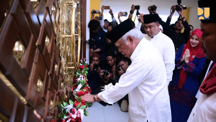 Menteri PUPR RI Resmikan Masjid Agung Dharmasraya