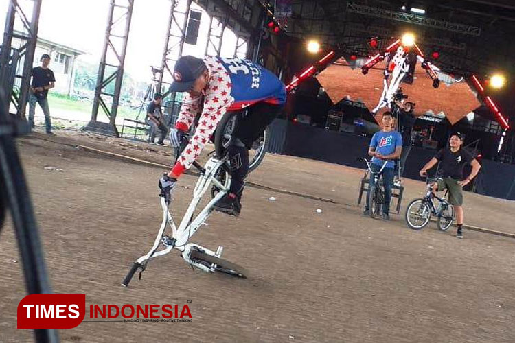 Atraksi-freestyle-BMX-b.jpg