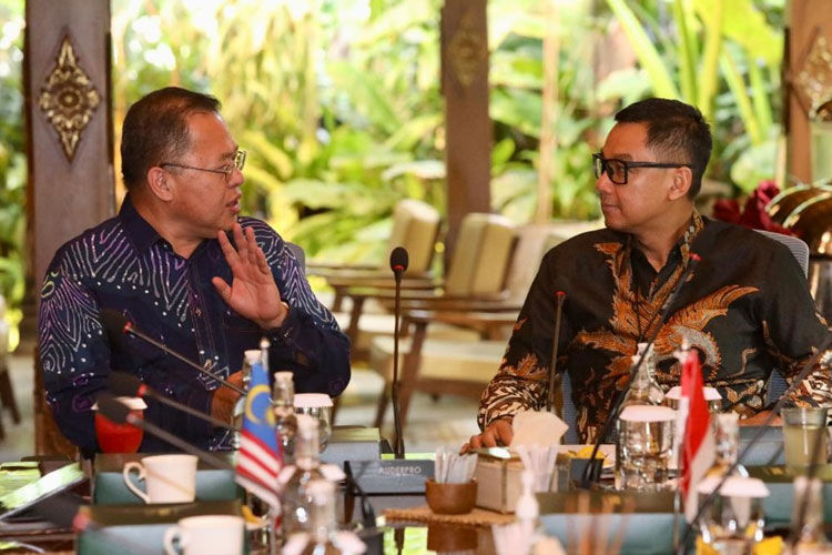 PLN dan TNB Sepakati Kerja Sama Ketenagalistrikan dan Kolaborasi Transisi Energi
