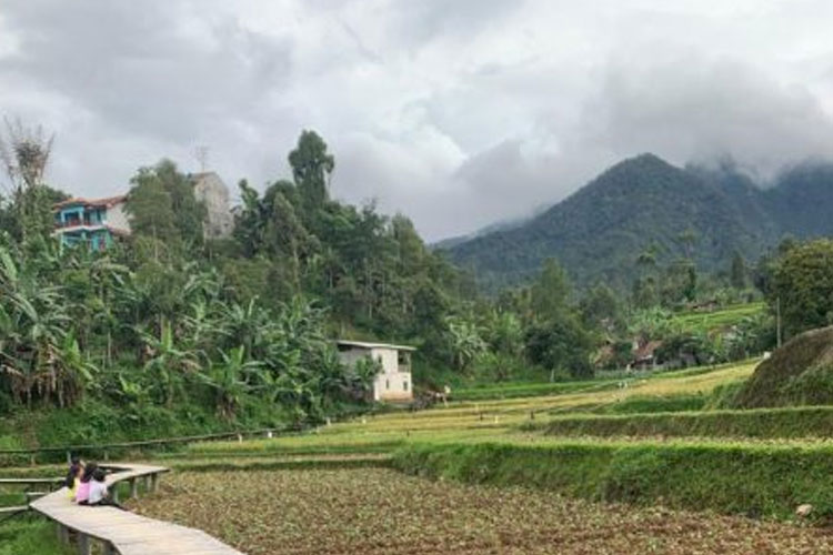 Leugokdayeuh, Wisata Desa di Kaki Gunung Puntang