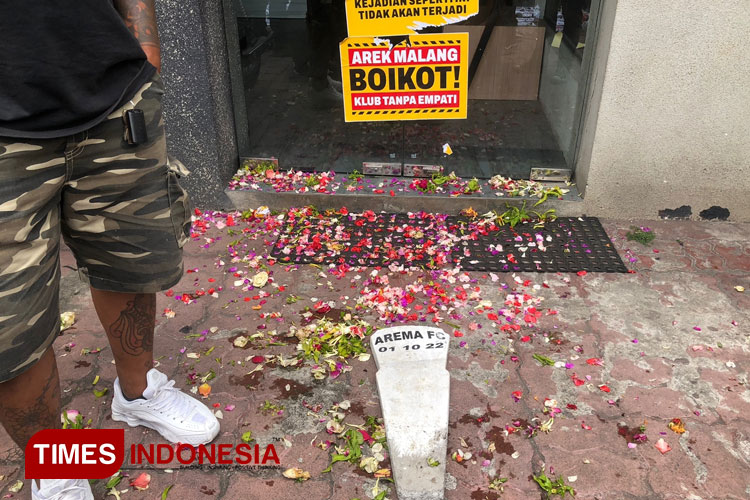 Segel-Kantor-Arema-3.jpg