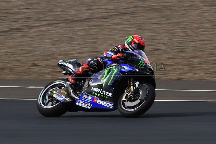 Aksi pembalap Monster Energy Yamaha MotoGP, Fabio Quartararo. Ia harus puas diposisi podium 2.  (Foto: Tria Adha/TIMES Indonesia)