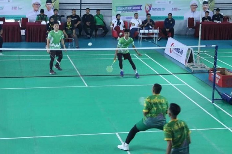 Pertandingan bulu tangkis Porseni NU 2023, Minggu (15/1/2023).