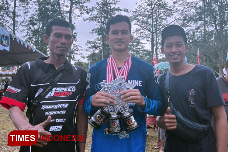 Grasstrack dan Motocross Bupati Cup Lombok Tengah 2022, Rider ITN Malang Raih 3 Nominasi