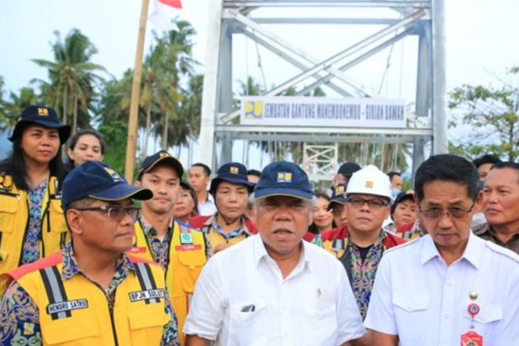 Menteri PUPR RI: Jembatan Gantung Manembonembo-Girian Bawah Kontraktornya Lokal dan 100 Persen TKDN