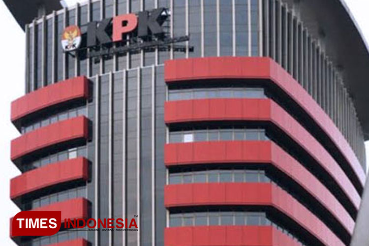 KPK Geledah Paksa 3 Rumah Pejabat Pemprov Jatim dan Pimpinan Dewan 