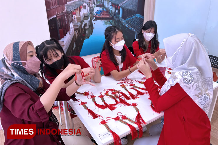 Tumbuhkan Kecerdasan Budaya, Sampoerna Academy Gelar Festival Lunar New Year 