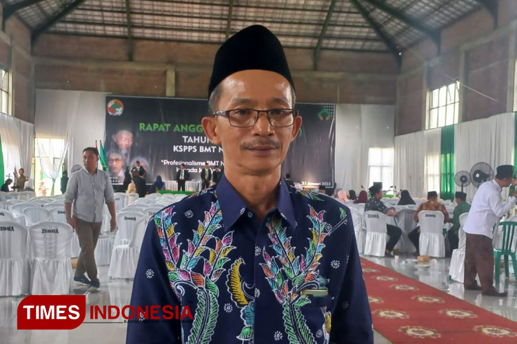 Ketua BMT NU Jombang H Khoirul Anam saat memberi keterangan usai pelaksanaan Rapat Anggota Tahunan (RAT) di Aula PCNU Jombang, Sabtu (21/1/2023). (FOTO: Rohmadi/TIMES Indonesia)