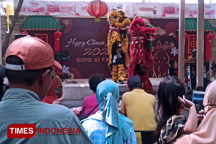 Rayakan Imlek, Pasar Modern CitraLand Suguhkan Atraksi Barongsai