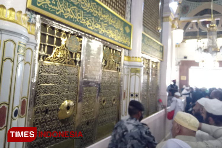Makam Nabi Muhammad SAW di dalam kompleks Masjid Nabawi Madinah, Kamis (5/1/2023). (foto: Wahyu Nurdiyanto/TIMES Indonesia)