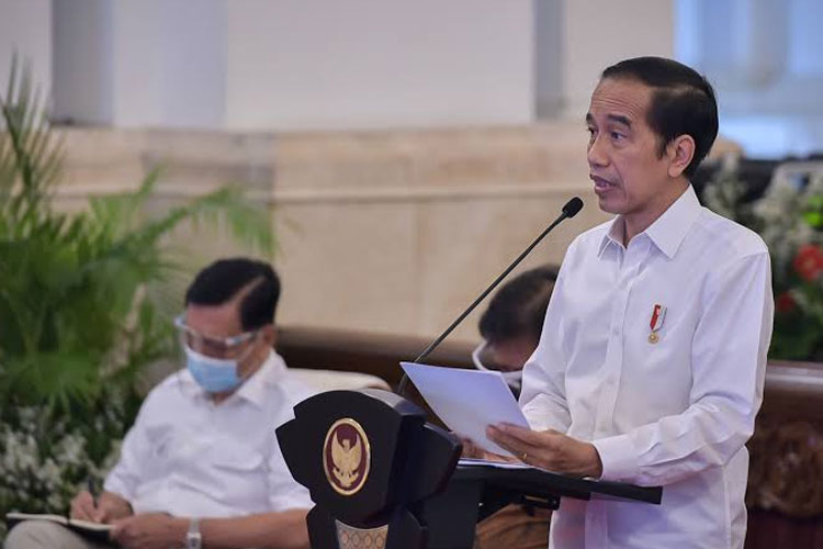 Presiden Jokowi (Joko Widodo) saat memimpin rapat di Istana Negara. (FOTO: Setkab RI)