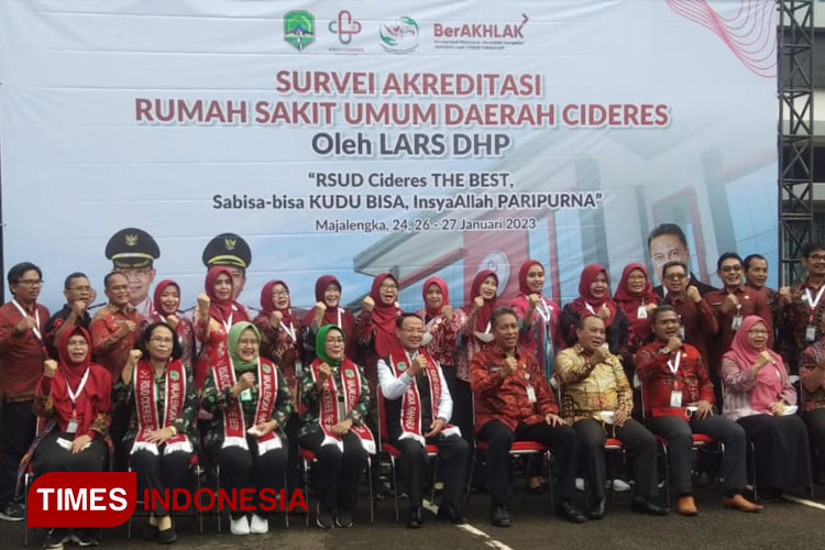 Tingkatkan Mutu Layanan, RSUD Cideres Majalengka Jalani Survei Akreditasi 