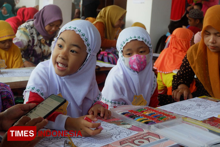 Seru! Begini Suasana Lomba Mewarnai di SD Modern Al Akbar Jombang 