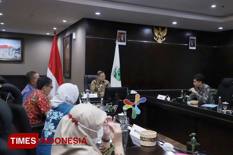 PJ Wali Kota Batu, Aries Agung Paewai SSTP MM menargetkan satu OPD minimal harus membuat satu inovasi pada tahun 2023 ini. (FOTO: Muhammad Dhani Rahman/TIMES Indonesia)