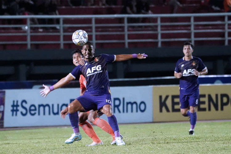 Pemain Persik Renan Silva dalam laga lawan Borneo FC (FOTO: dok Persik) 