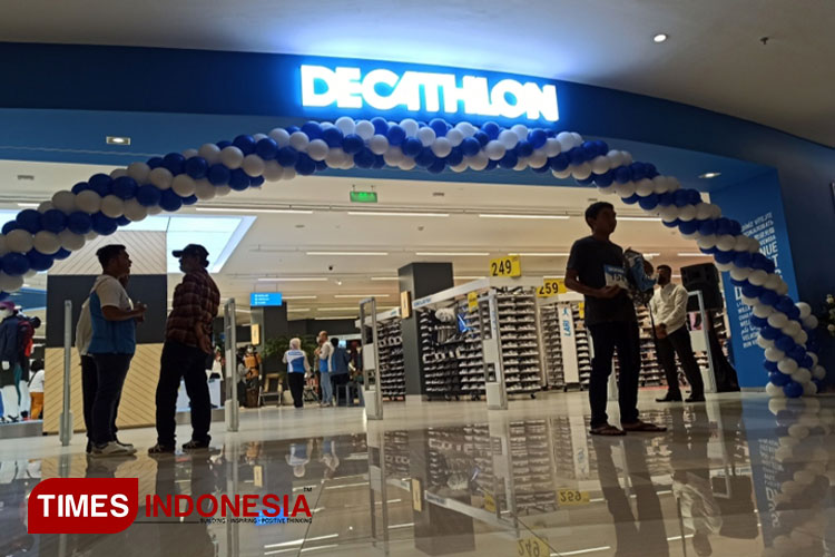 Decathlon-Pakuwon-Mall-Surabaya-b.jpg