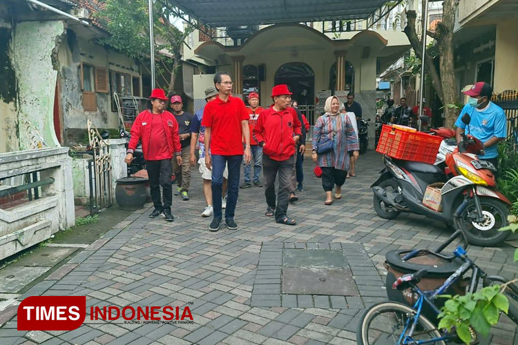 PDIP Surabaya Blusukan di Kampung Soekarno, Warga Usul Fasilitas Kursus Bahasa Asing