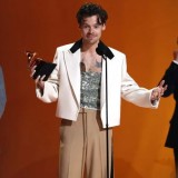 Lewat Harry's House, Harry Styles Menangkan Album of The Year di Grammy Awards 2023