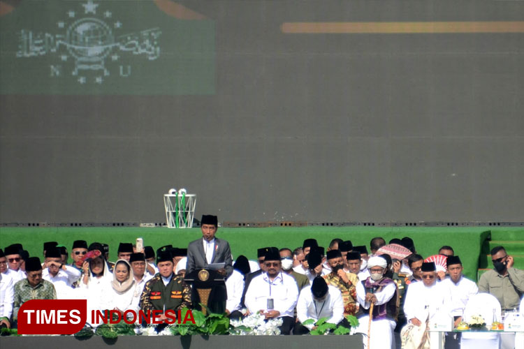 Terpesona Drum Band Resepsi 1 Abad NU, Jokowi: Banser Sudah Seneng Queen 