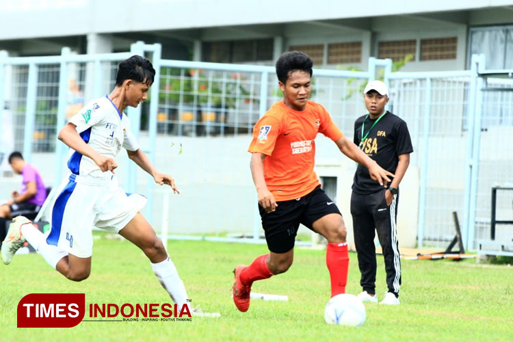 Young Star Akademi Kota Probolinggo Lolos 8 Besar Piala Soeratin U-15 ...